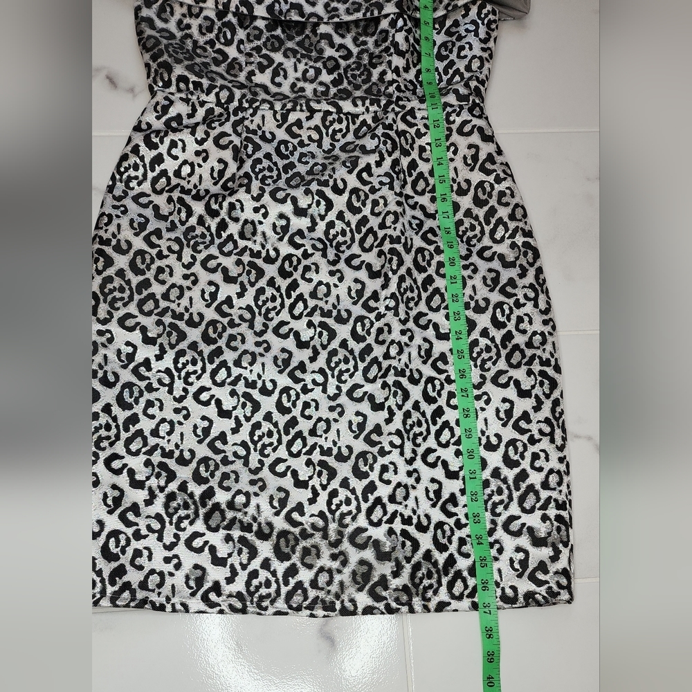 𝅺New and company metallic animal print sheat dress - Picture 7 of 10